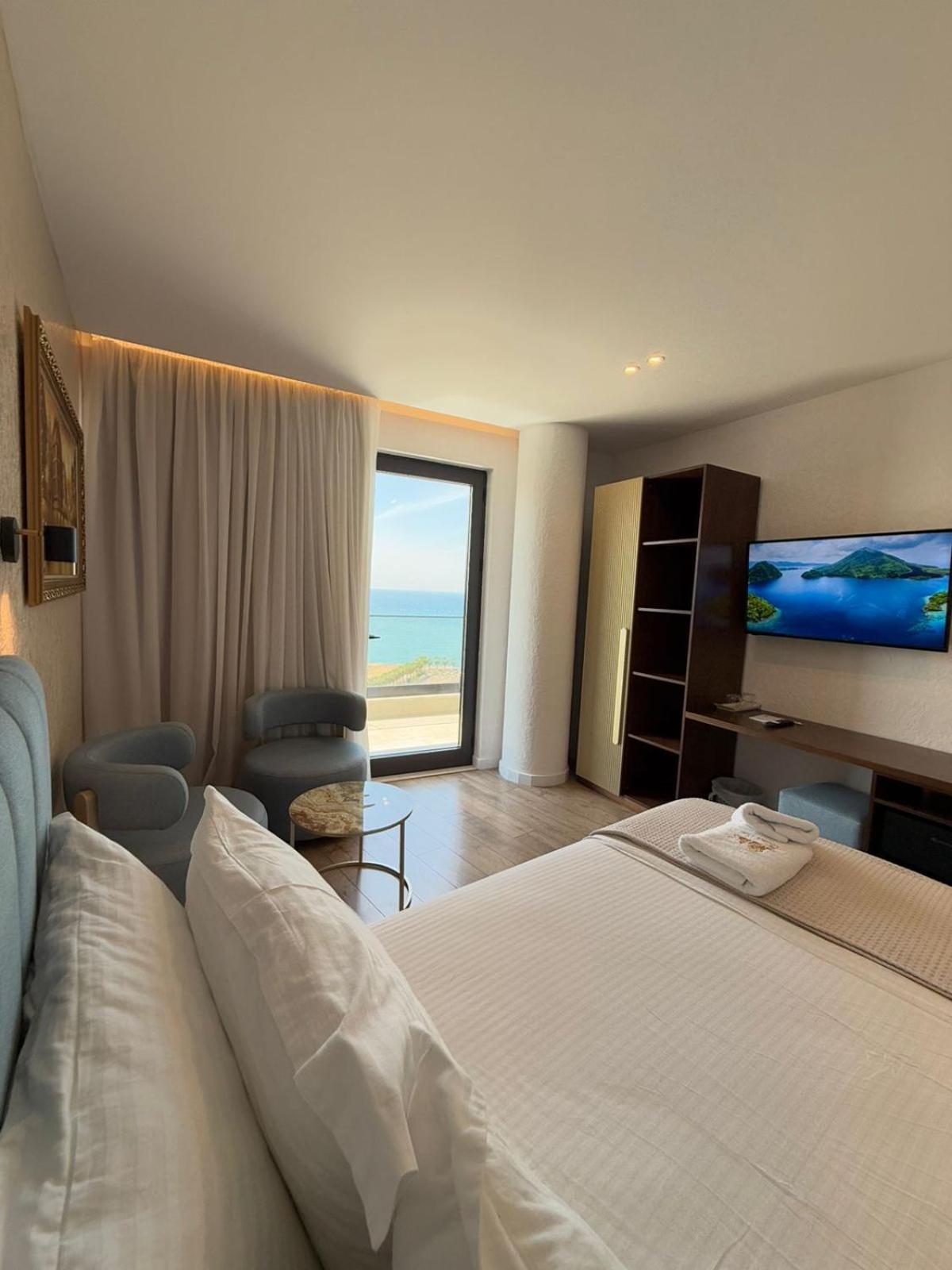 The Queen'S Lion Premium Hotel Sarande Exterior photo
